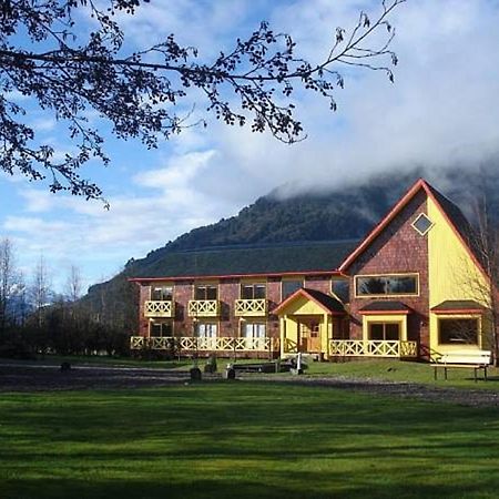 Hotel Y Cabanas Patagonia Green Puerto Aisén Kültér fotó